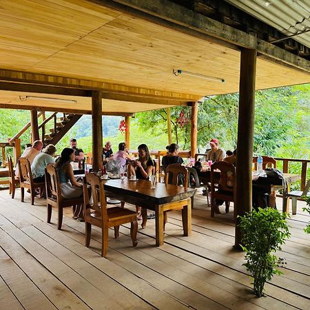 Bed and breakfast Nong Khiaw Ing Ing Mountain View Extérieur photo