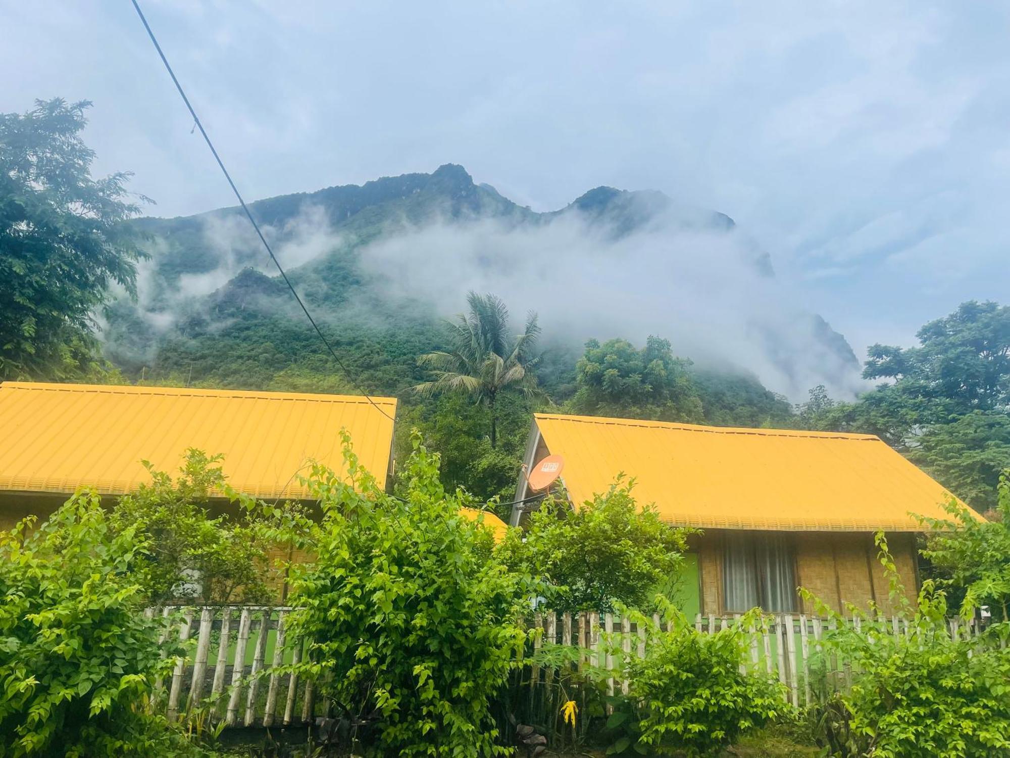 Bed and breakfast Nong Khiaw Ing Ing Mountain View Extérieur photo