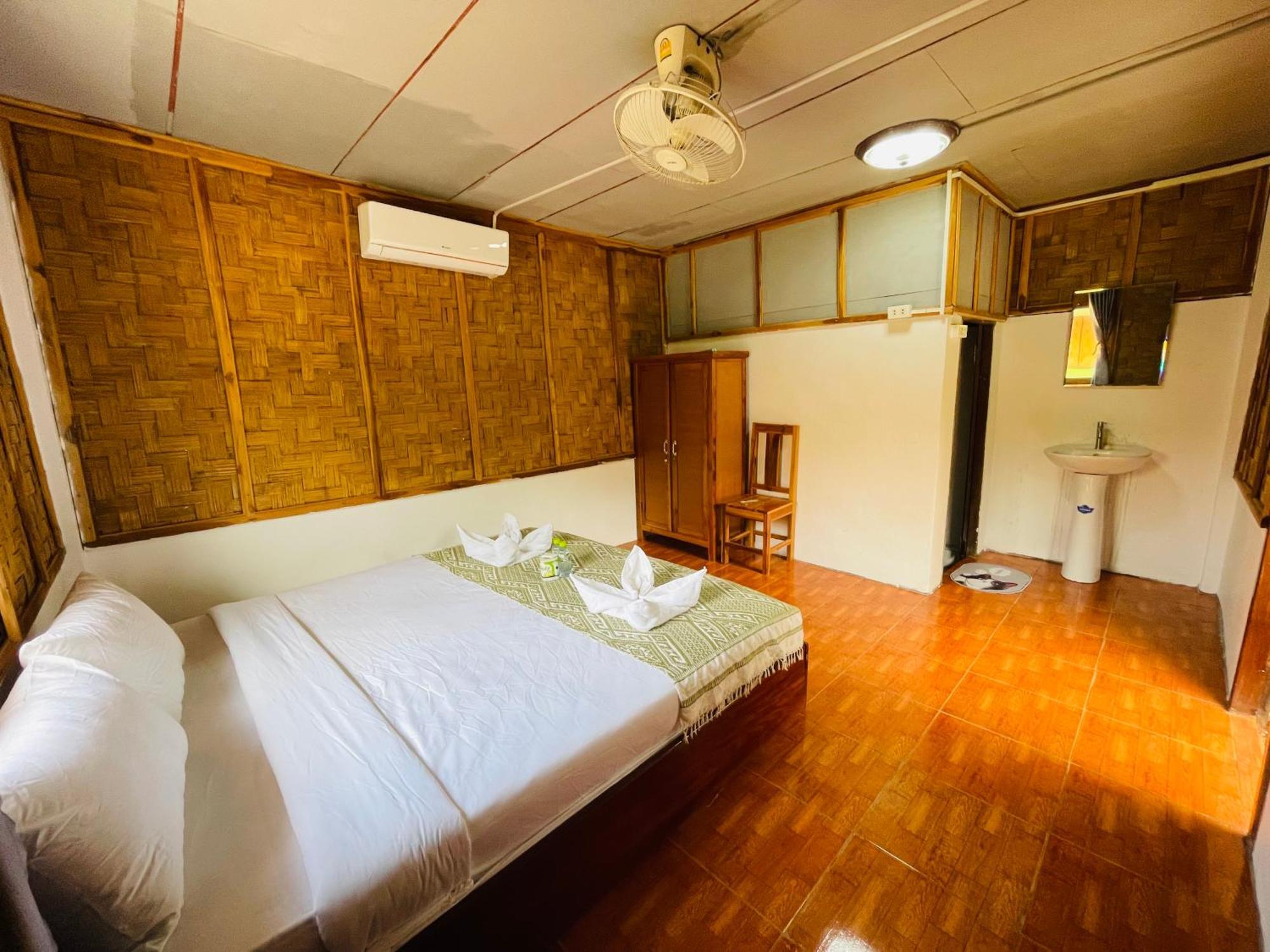 Bed and breakfast Nong Khiaw Ing Ing Mountain View Extérieur photo