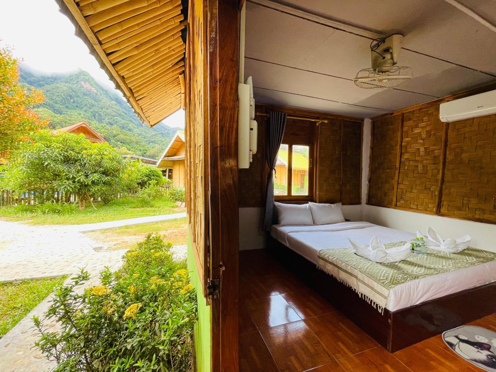Bed and breakfast Nong Khiaw Ing Ing Mountain View Extérieur photo