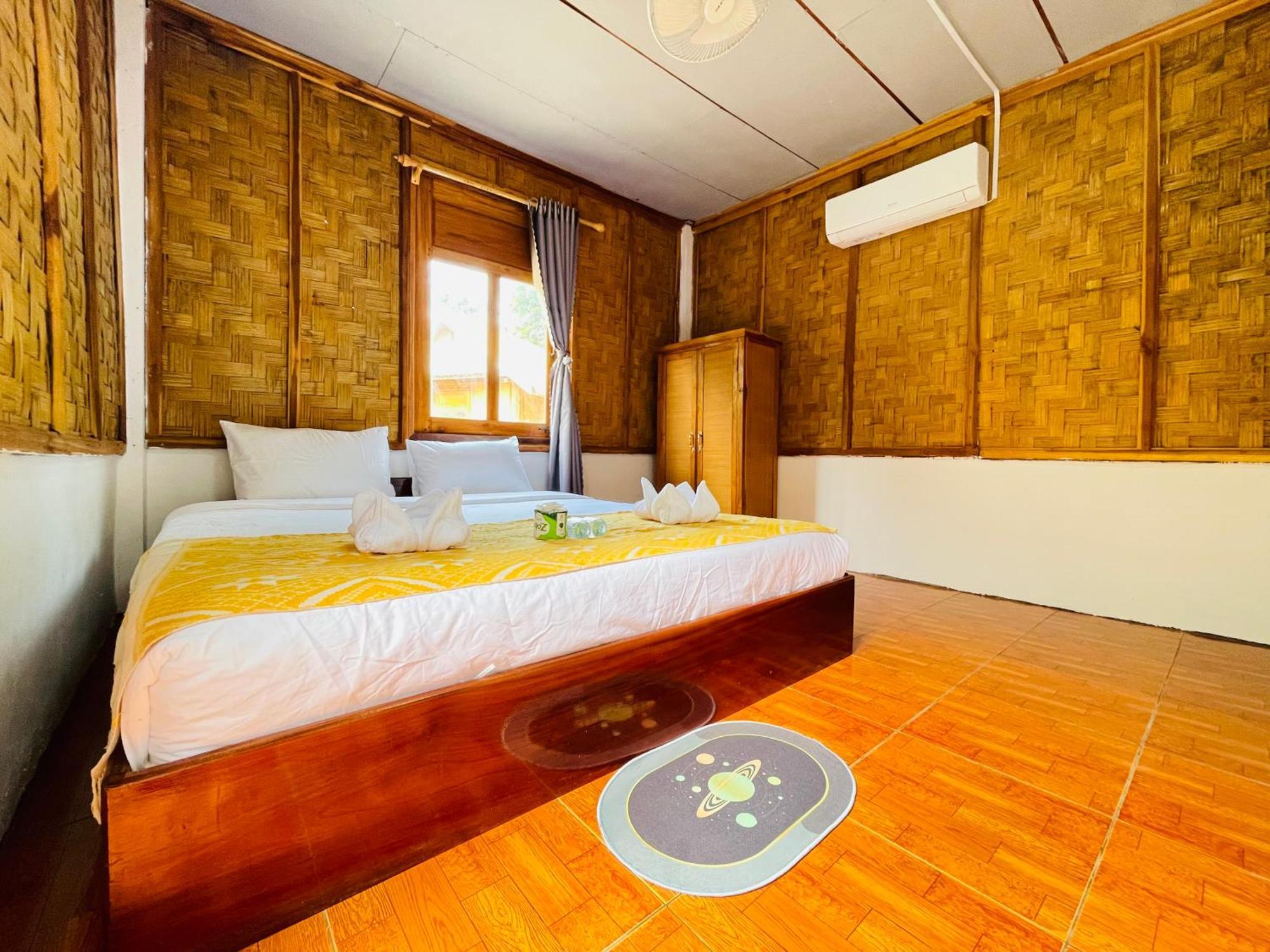 Bed and breakfast Nong Khiaw Ing Ing Mountain View Extérieur photo