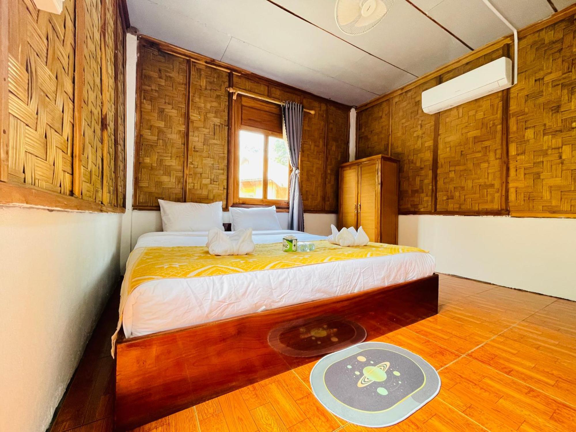 Bed and breakfast Nong Khiaw Ing Ing Mountain View Extérieur photo