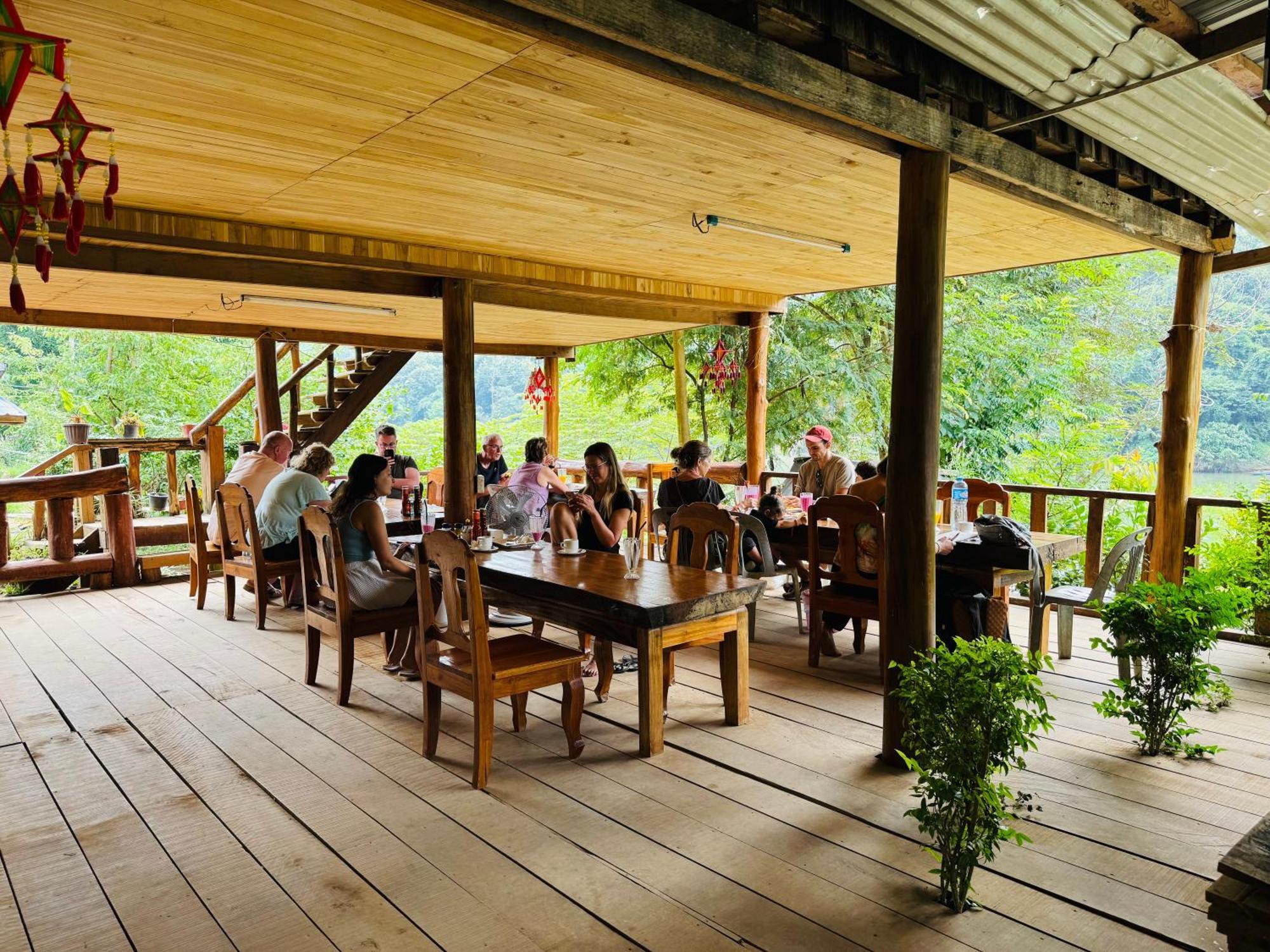 Bed and breakfast Nong Khiaw Ing Ing Mountain View Extérieur photo